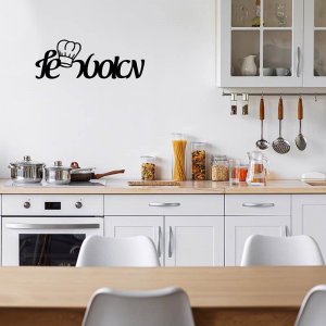 שלטים מעוצבים בחיתוך אותיות